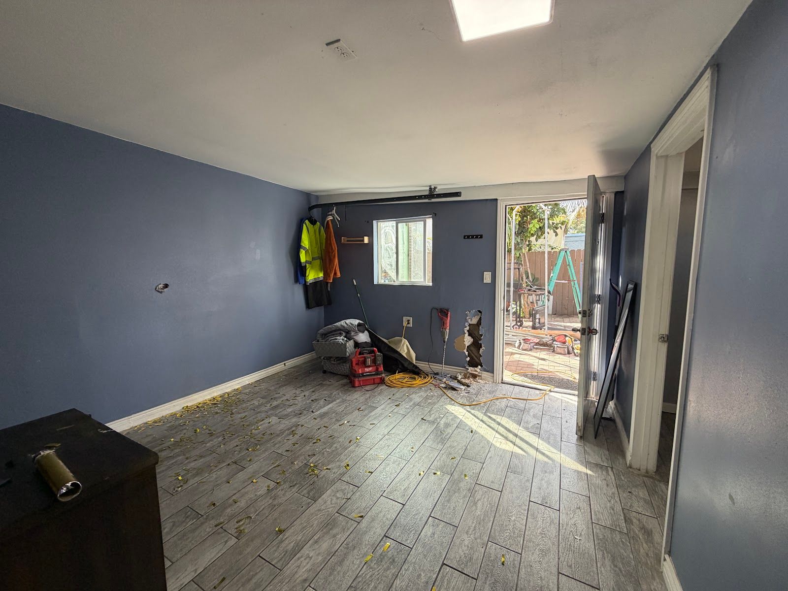 Pace Ave, Los Angeles — Breaking Ground — project photo 3