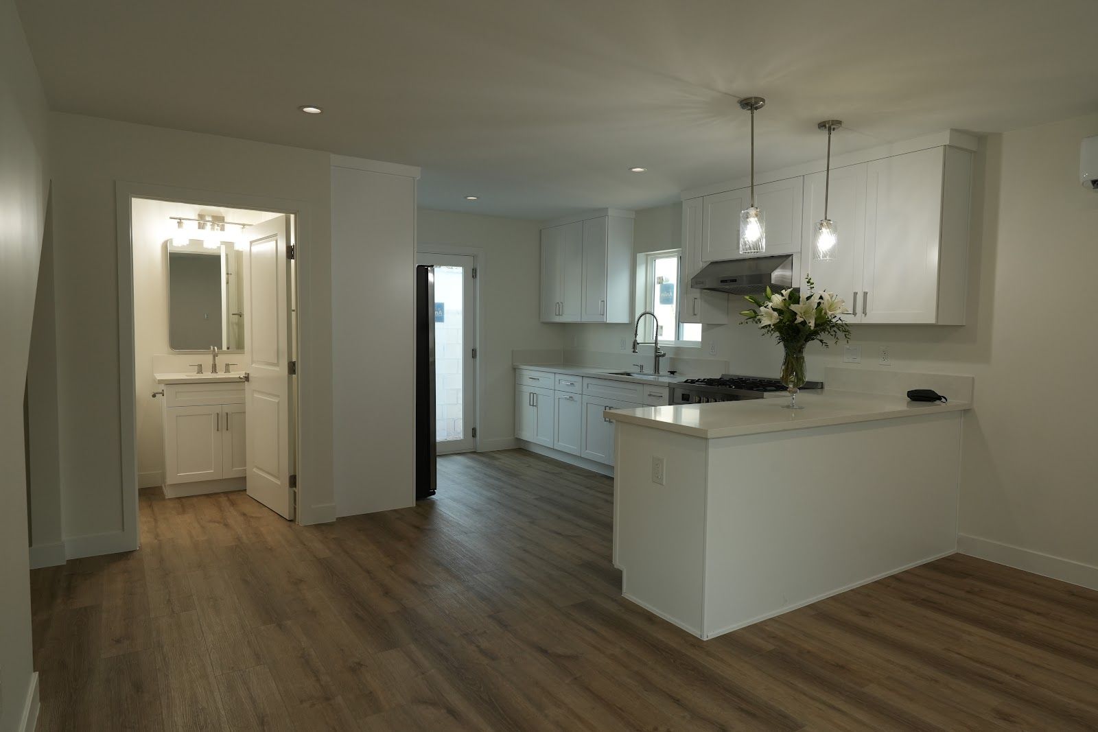 Brady Ave, Montebello — Finished interior — project photo 1