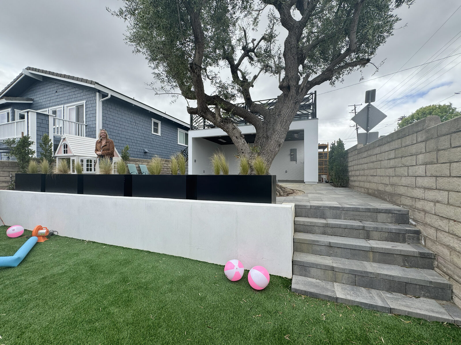 Manhattan Beach Backyard Remodel - Photo 4
