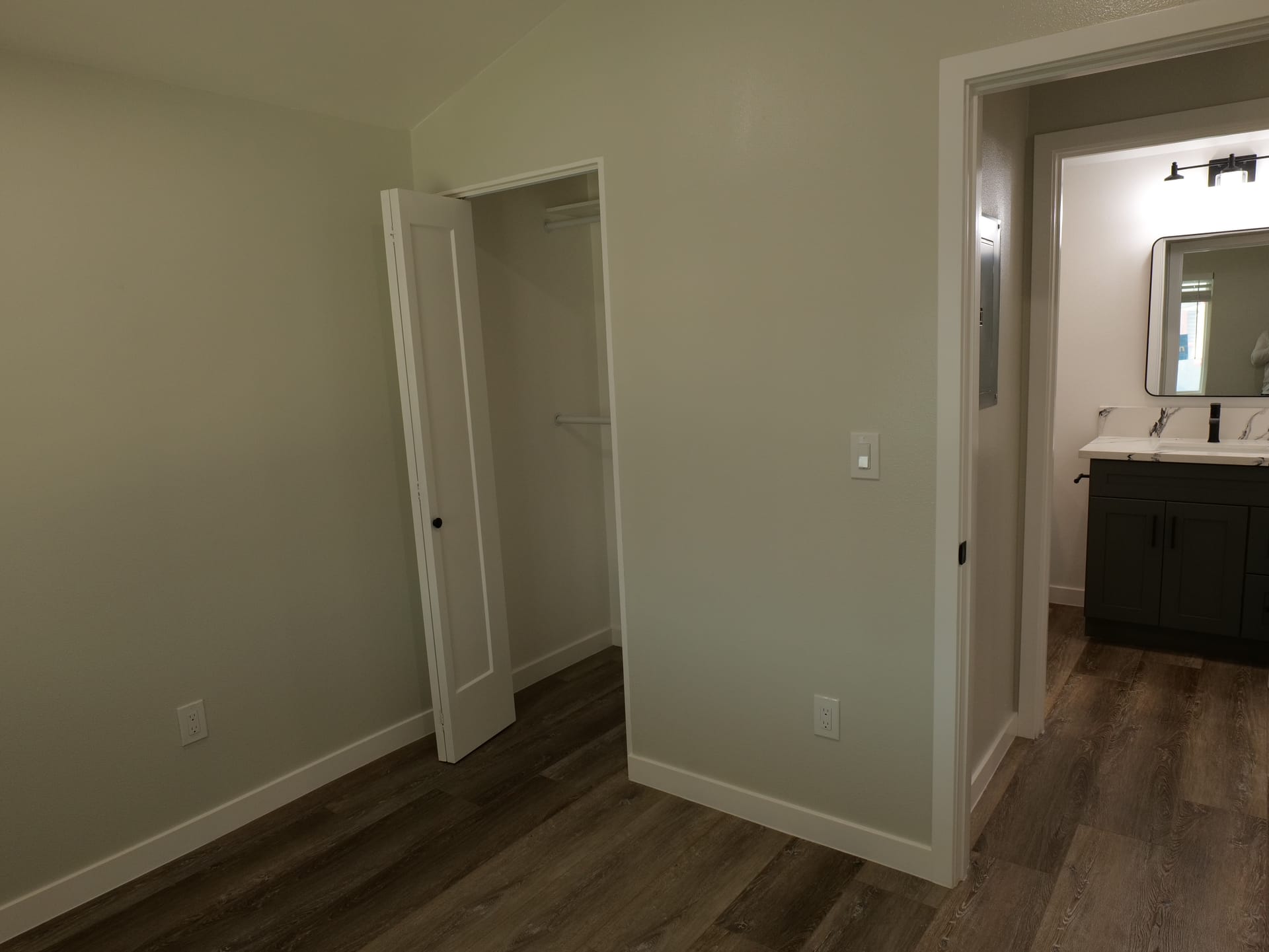 Mines Ave Garage Conversion - Photo 7